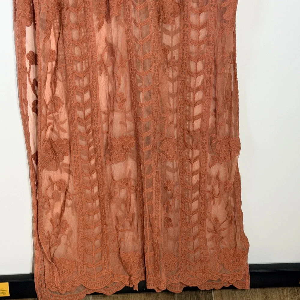 Socialite h1870 embroidered